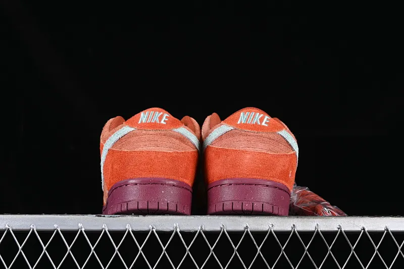 All Categories Nk SB Dunk Series Nk SB Dunk Low Low-top Sneakers Nk SB Dunk Low "Mystic Red" Burgundy Autumn and Winter SB Low-top Casual Sneakers DV5429-601